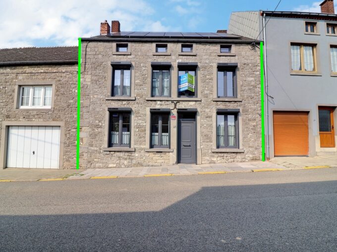 Maison 4 chambres avec garage et jardin avec électricité conforme!